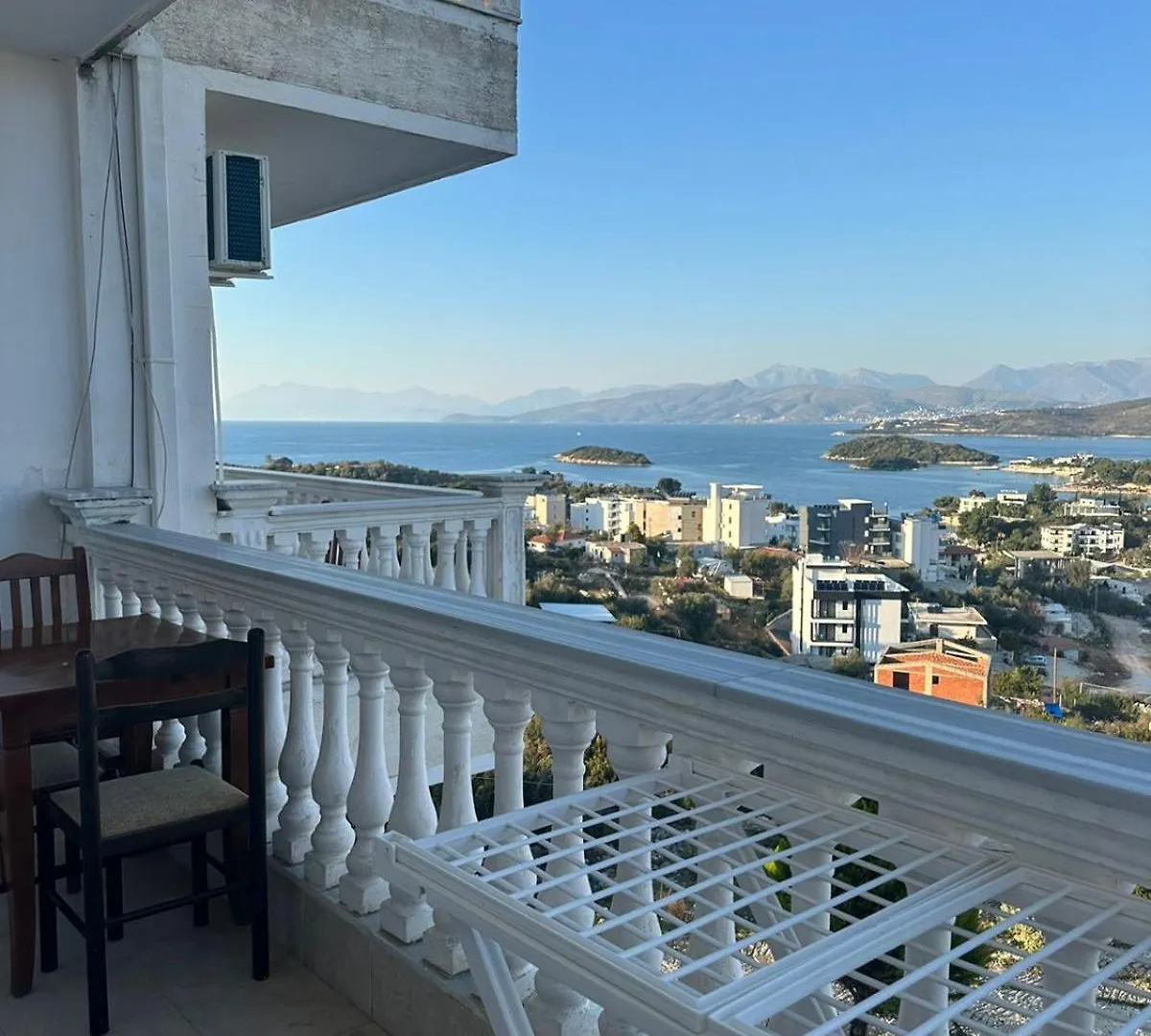 Pensionat White Vintage Villa Sarandë Albanien